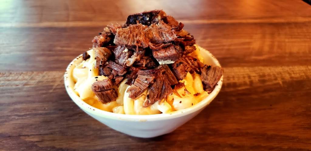 Smoken Honey House | restaurant | 8801 N Loop E Fwy, Houston, TX 77029, USA | 7136740057 OR +1 713-674-0057