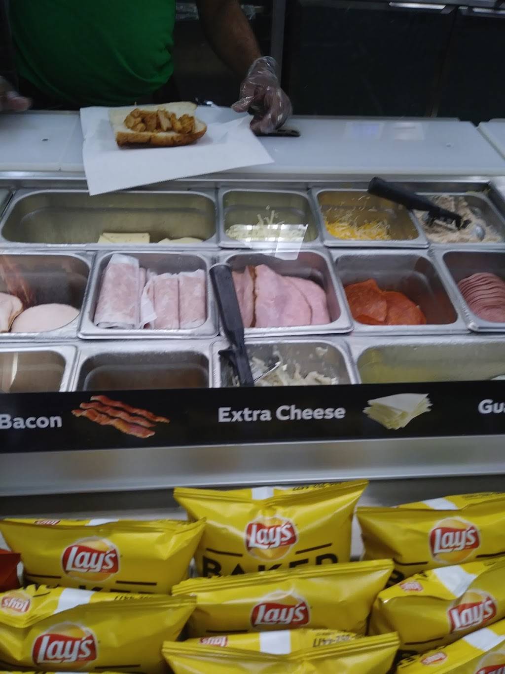 Subway | restaurant | 1401 S Neil St, Champaign, IL 61820, USA | 2173598565 OR +1 217-359-8565