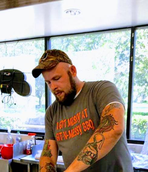 Git-N-Messy BBQ | restaurant | 4980 Hall Rd, Orlando, FL 32817, USA | 4077904249 OR +1 407-790-4249