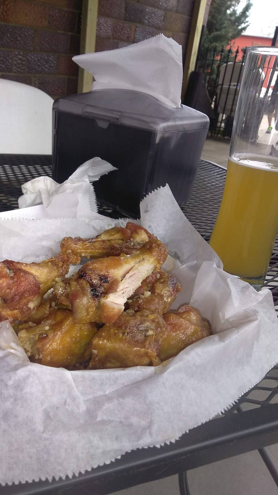 Big Dog Saloon | restaurant | 432 W Highland Ave, Ravenna, OH 44266, USA | 3302969115 OR +1 330-296-9115