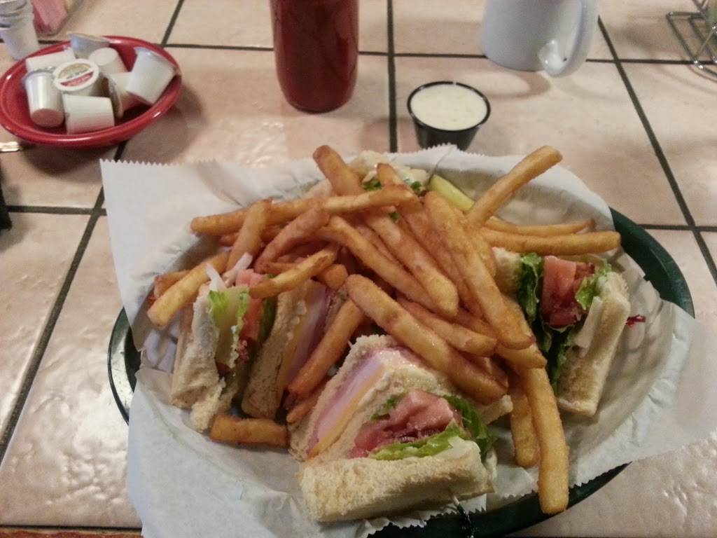 Monroes | restaurant | 110 E Main St, Kingwood, WV 26537, USA | 3043293354 OR +1 304-329-3354