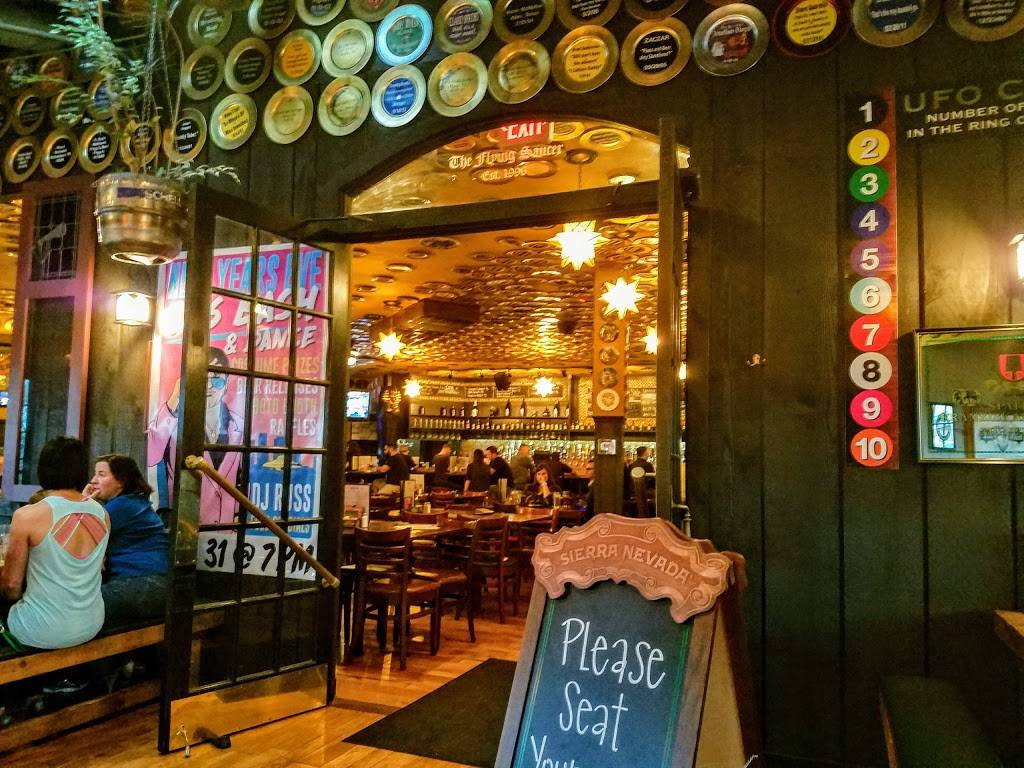 Flying Saucer Draught Emporium | restaurant | 14999 Montfort Dr, Dallas, TX 75254, USA | 9729917093 OR +1 972-991-7093