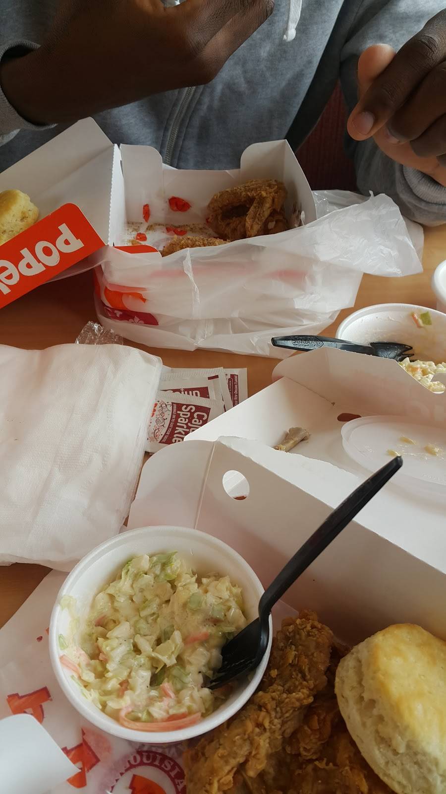 Popeyes Louisiana Kitchen | restaurant | 7612 S Western Ave, Oklahoma City, OK 73139, USA | 4056346340 OR +1 405-634-6340