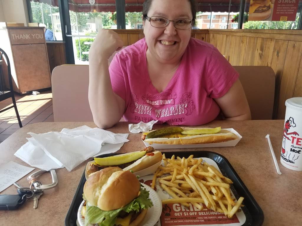 Teds Hot Dogs | restaurant | 333 Meadow Dr, North Tonawanda, NY 14120, USA | 7166931960 OR +1 716-693-1960
