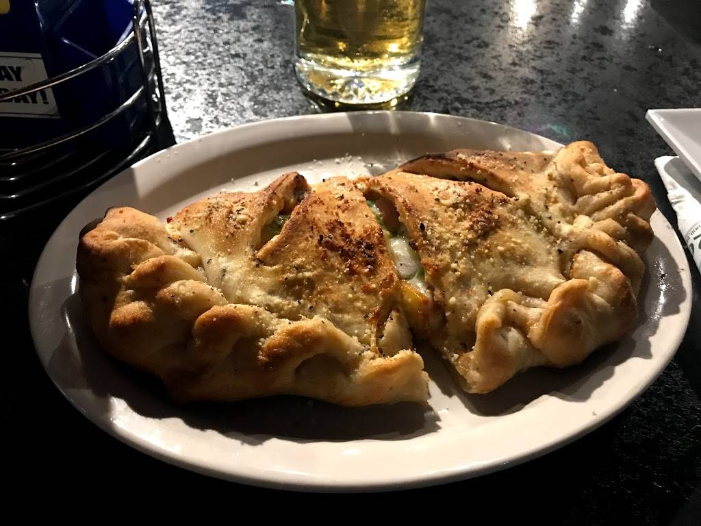 Renos West Inc | restaurant | 5001 W Saginaw Hwy, Lansing, MI 48917, USA | 5173217366 OR +1 517-321-7366