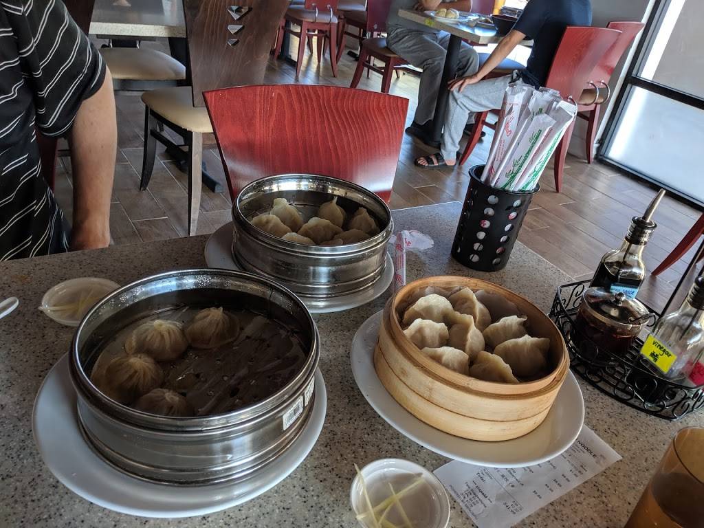 Kung Fu Noodle | restaurant | 1233 E Vista Way, Vista, CA 92084, USA | 7606391888 OR +1 760-639-1888