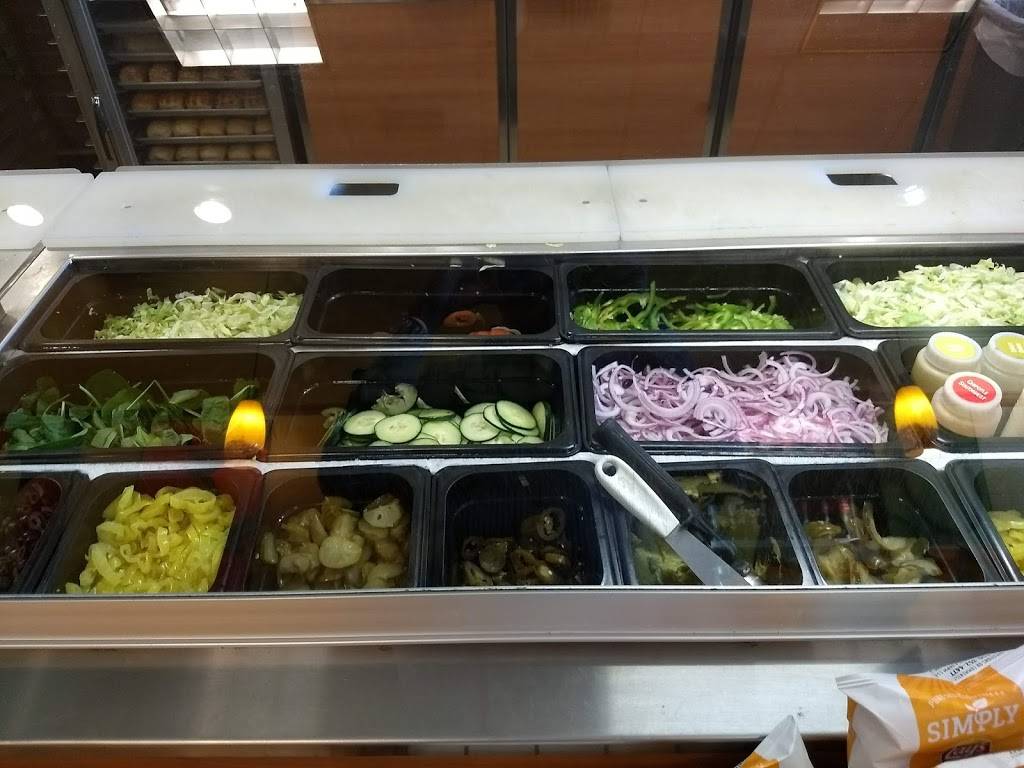 Subway | meal takeaway | 3080 148th Ave SE Suite 111, Bellevue, WA 98007, USA | 4256531611 OR +1 425-653-1611