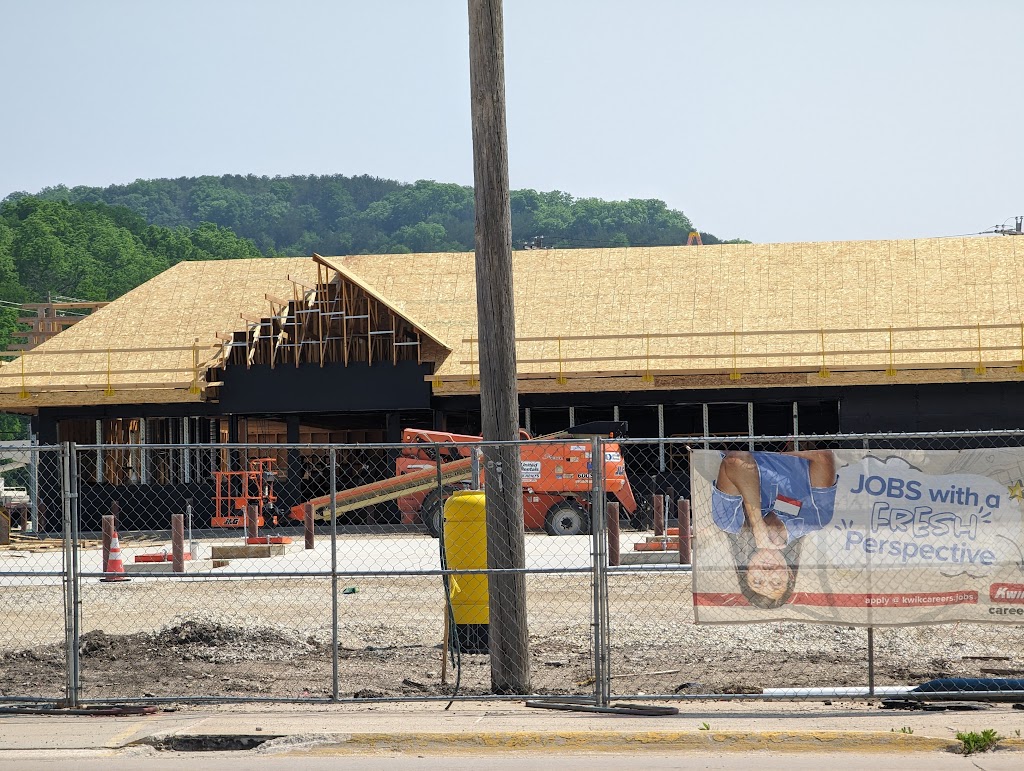 KWIK STAR #1190 | restaurant | 306 College Dr, Decorah, IA 52101, USA | 5632023037 OR +1 563-202-3037