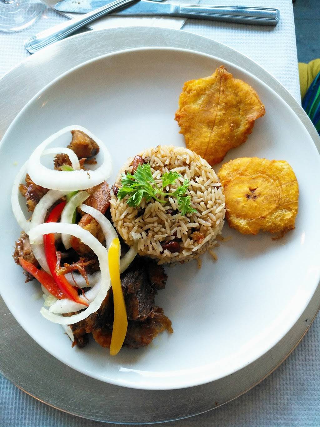 Les Champagne Restaurant Bar Inc | restaurant | 3415 Boulevard de la Concorde E, Laval, QC H7E 2C3, Canada | 4505058858 OR +1 450-505-8858