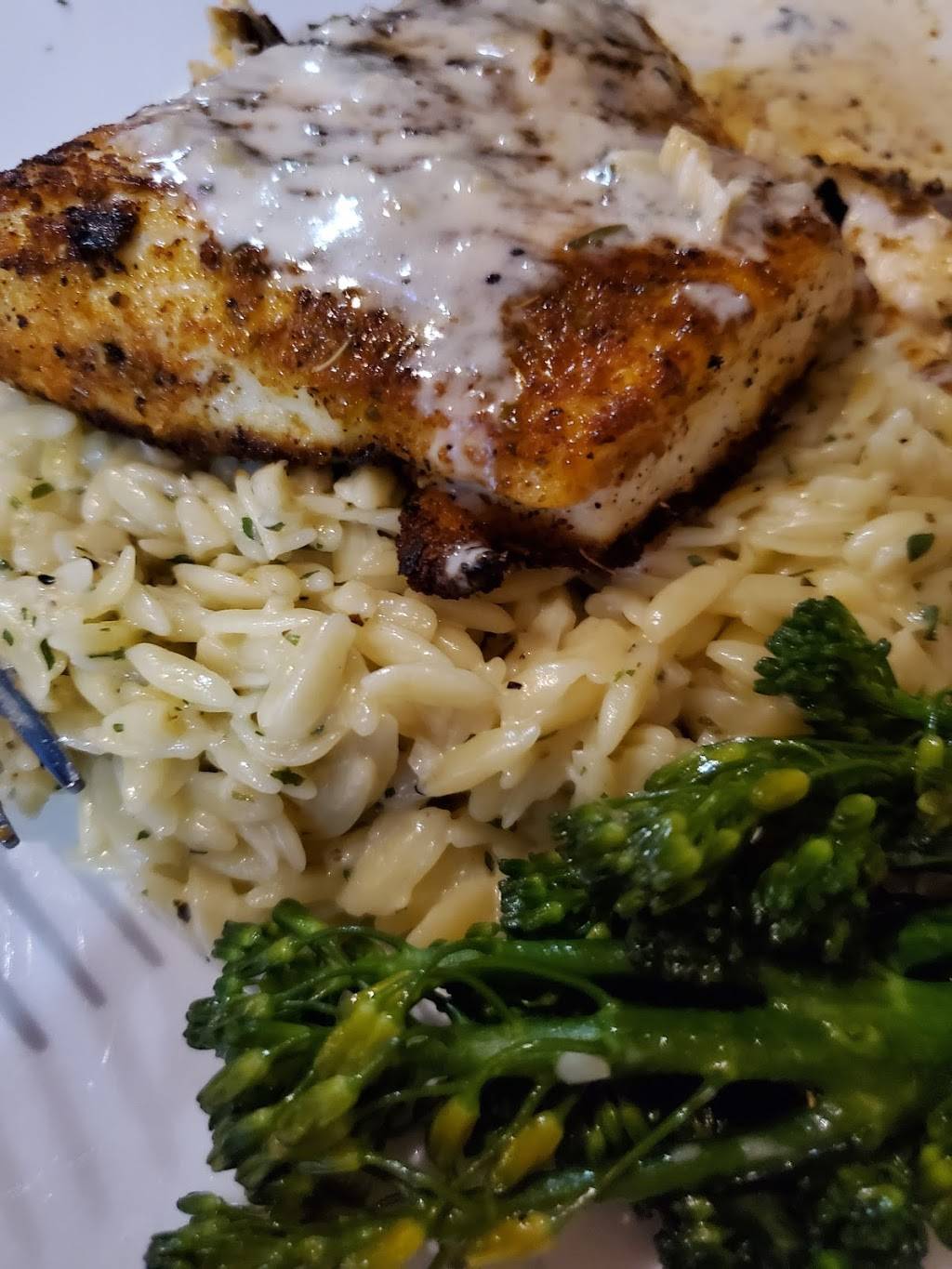 Vitos Ristorante & Pizzeria | restaurant | 3851 Crowell Rd, Turlock, CA 95382, USA | 2096671010 OR +1 209-667-1010