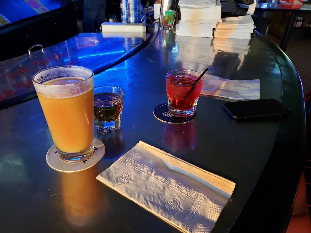 13th Avenue Pub & Eatery | restaurant | 1233 164th St SW J, Lynnwood, WA 98087, USA | 4257427871 OR +1 425-742-7871