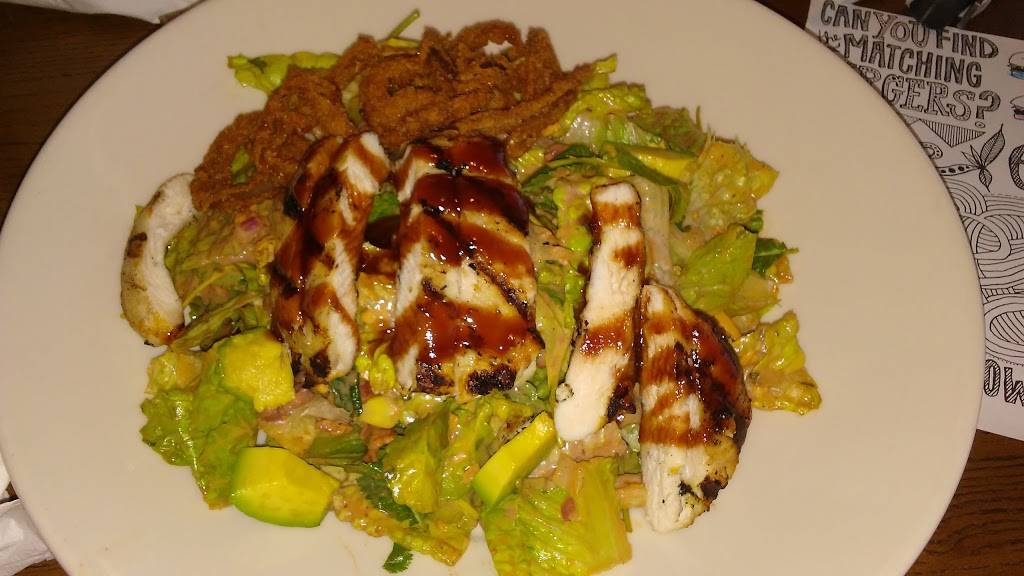 TGI Fridays | restaurant | 390 E Hospitality Ln, San Bernardino, CA 92408, USA | 9098889934 OR +1 909-888-9934