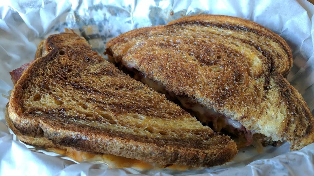 CCI Bar & Grill | restaurant | 104 E B Street, Cedar Creek, NE 68016, USA | 4022343632 OR +1 402-234-3632