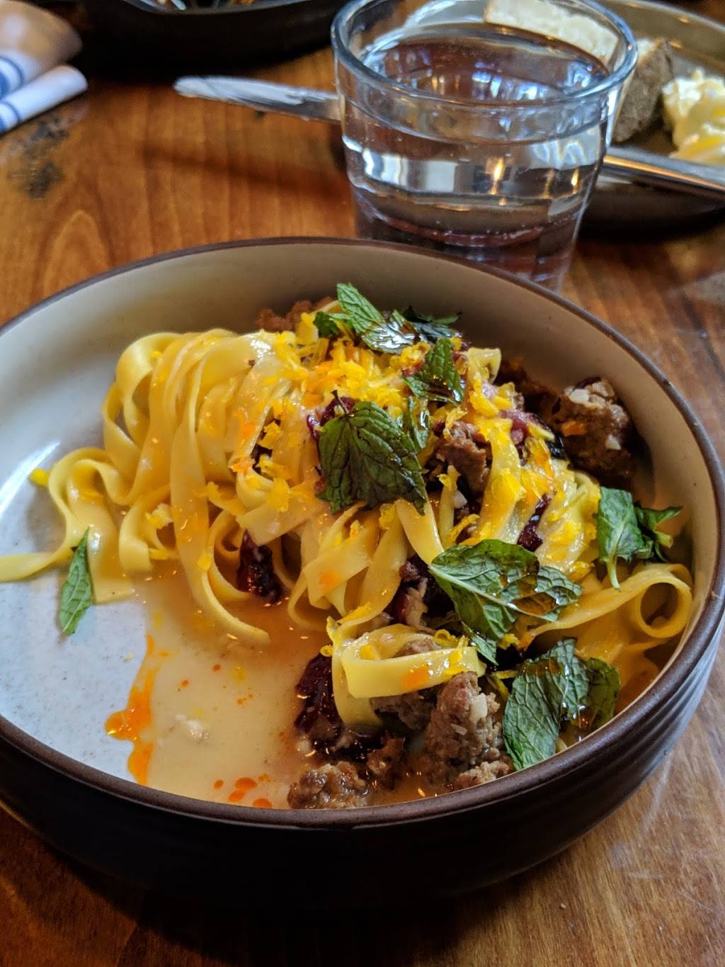 En Rama | restaurant | 1102 A St #220, Tacoma, WA 98402, USA | 2532237184 OR +1 253-223-7184