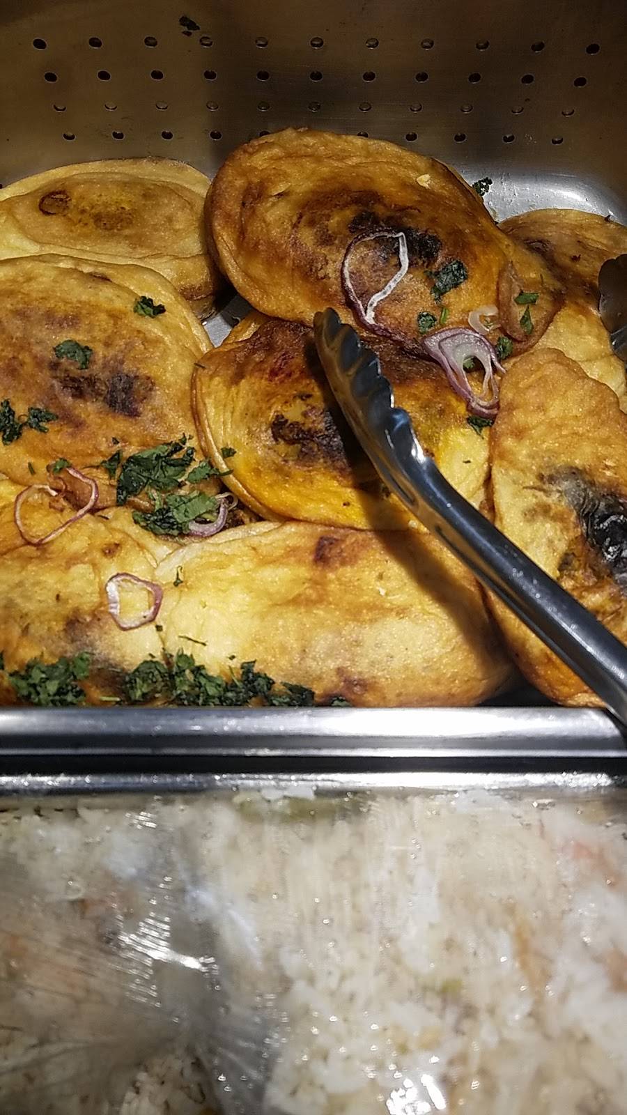 El chapincito | restaurant | 800 E Main St, Riverhead, NY 11901, USA | 6317271052 OR +1 631-727-1052