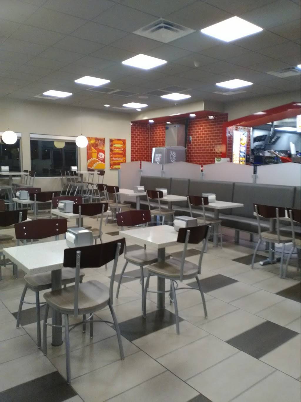 Jack in the Box | restaurant | 18441 N 7th St, Phoenix, AZ 85022, USA | 6022965152 OR +1 602-296-5152