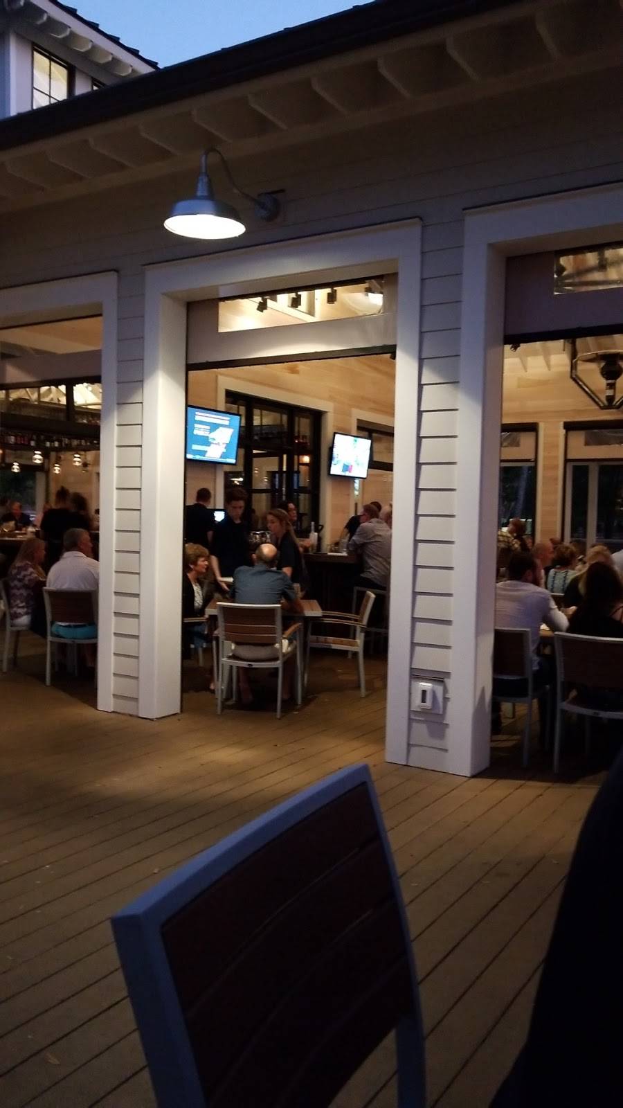 Smoke on the Water | restaurant | 3704 Watercraft Ferry Ave, Wilmington, NC 28412, USA | 9108335069 OR +1 910-833-5069