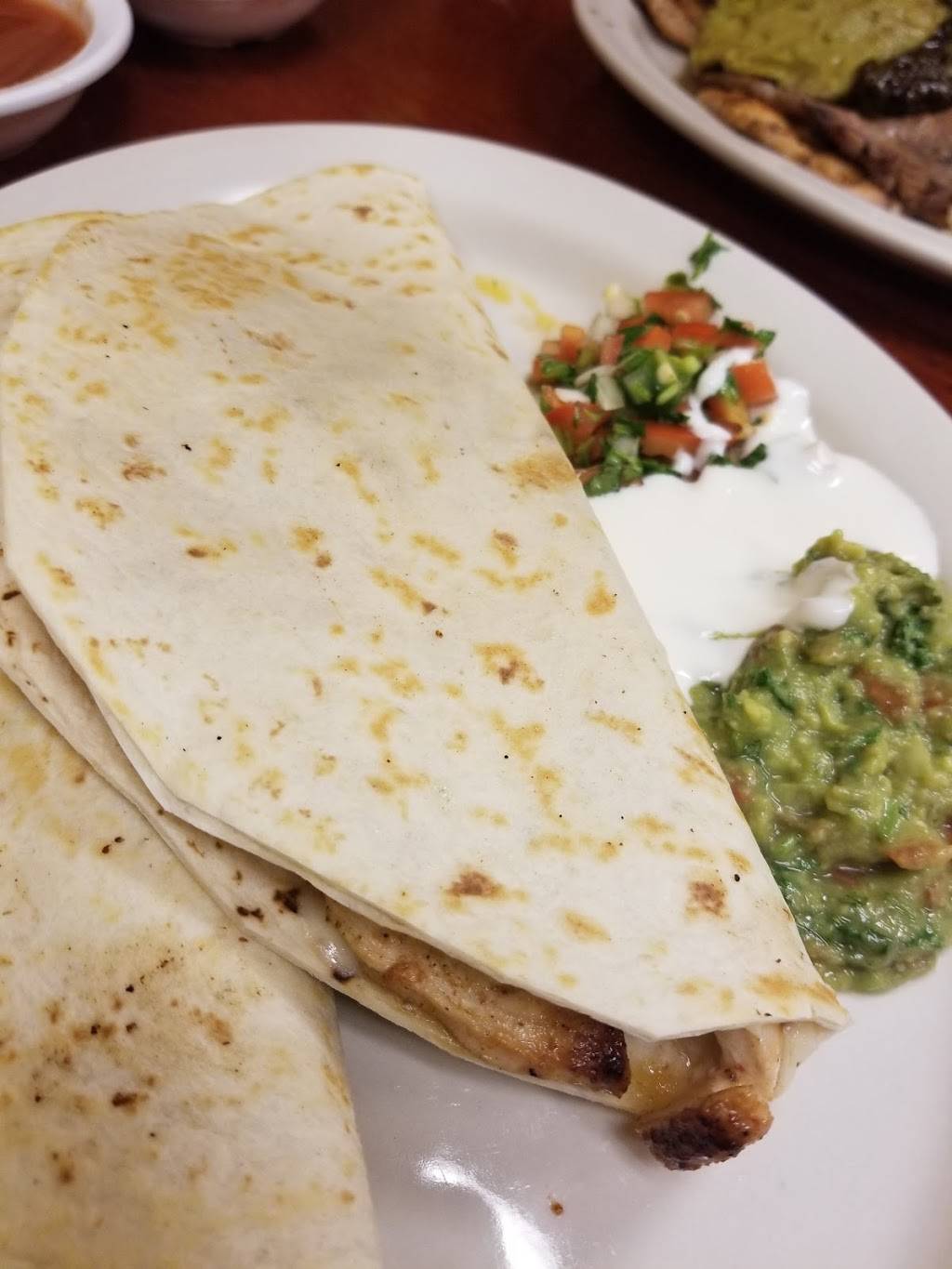 Caporales Mexican Food LLC | restaurant | 1260 Merriam Ln, Kansas City, KS 66103, USA | 9136776610 OR +1 913-677-6610