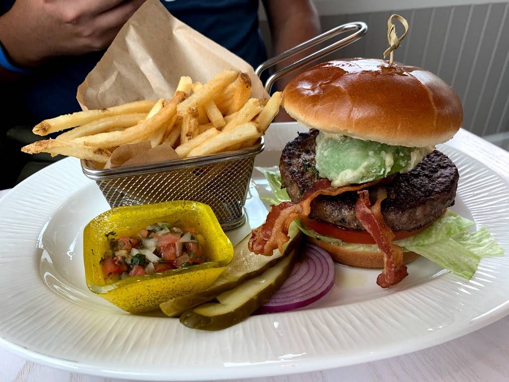 Sebastians Bistro | restaurant | 1114 Cayman Way, Lake Buena Vista, FL 32830, USA | 4079395277 OR +1 407-939-5277