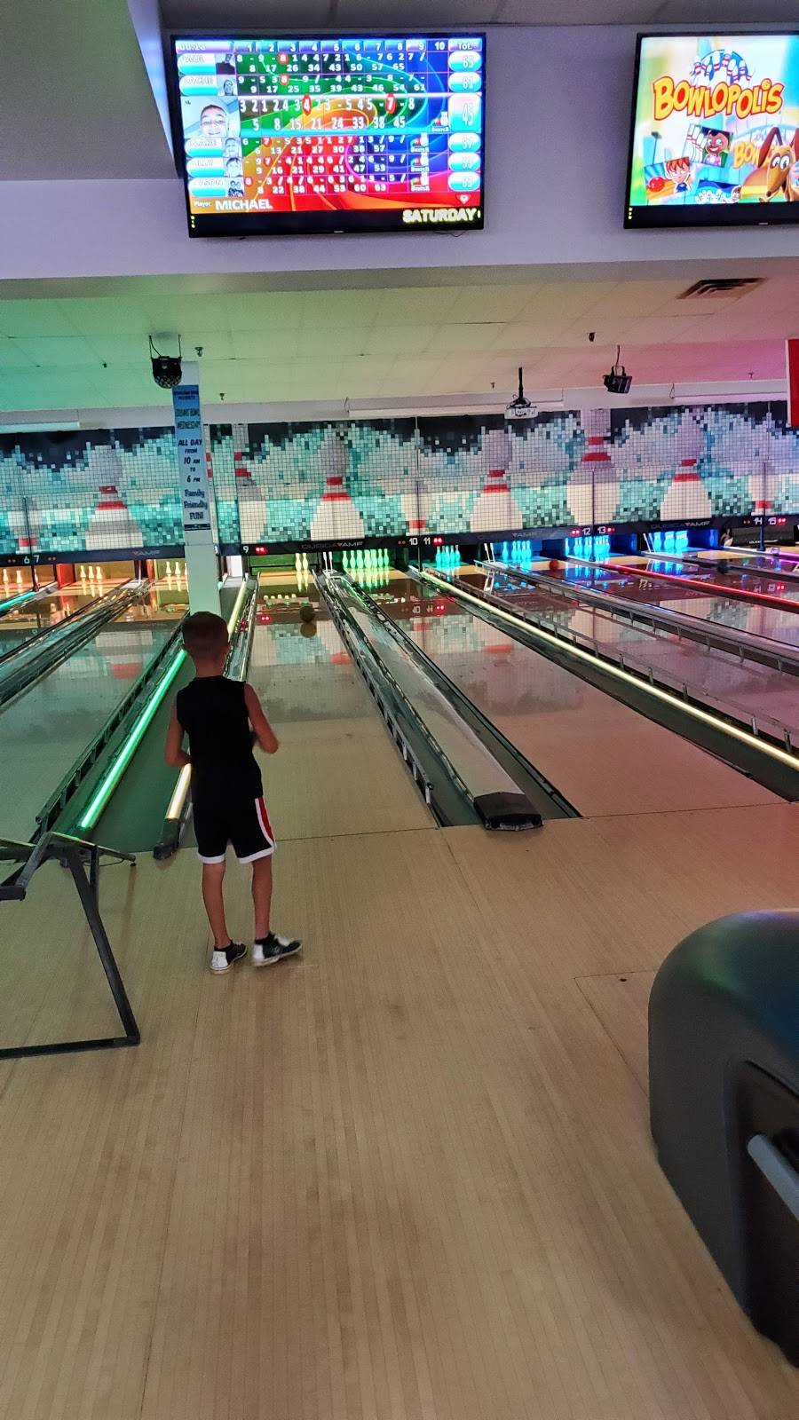 Woodlawn Bowl | meal takeaway | 253 Woodlawn Rd W, Guelph, ON N1H 8J1, Canada | 5198232695 OR +1 519-823-2695