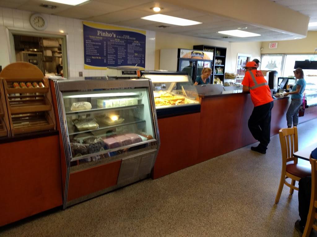 Pinhos Bakery & Deli | bakery | 4363 N Andrews Ave, Fort Lauderdale, FL 33309, USA | 9546309199 OR +1 954-630-9199