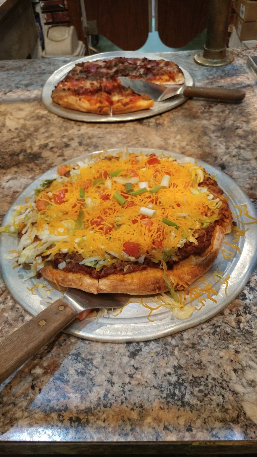 Marios Pizza | restaurant | 636 Chestnut St, Berea, KY 40403, USA | 8599862331 OR +1 859-986-2331