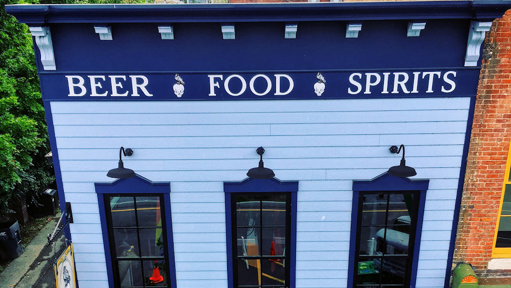 Pints & Union | restaurant | 114 E Market St, New Albany, IN 47150, USA | 8129134647 OR +1 812-913-4647