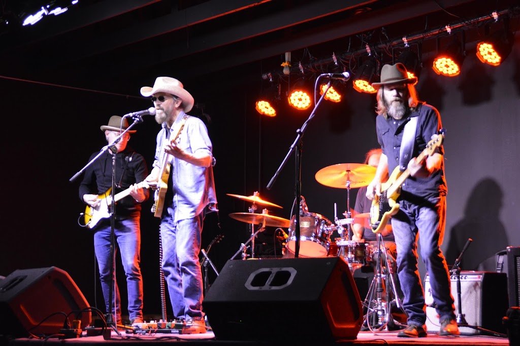 Chasers Grill & Bar | restaurant | 1809 W Fayette Ave, Effingham, IL 62401, USA | 2173475336 OR +1 217-347-5336