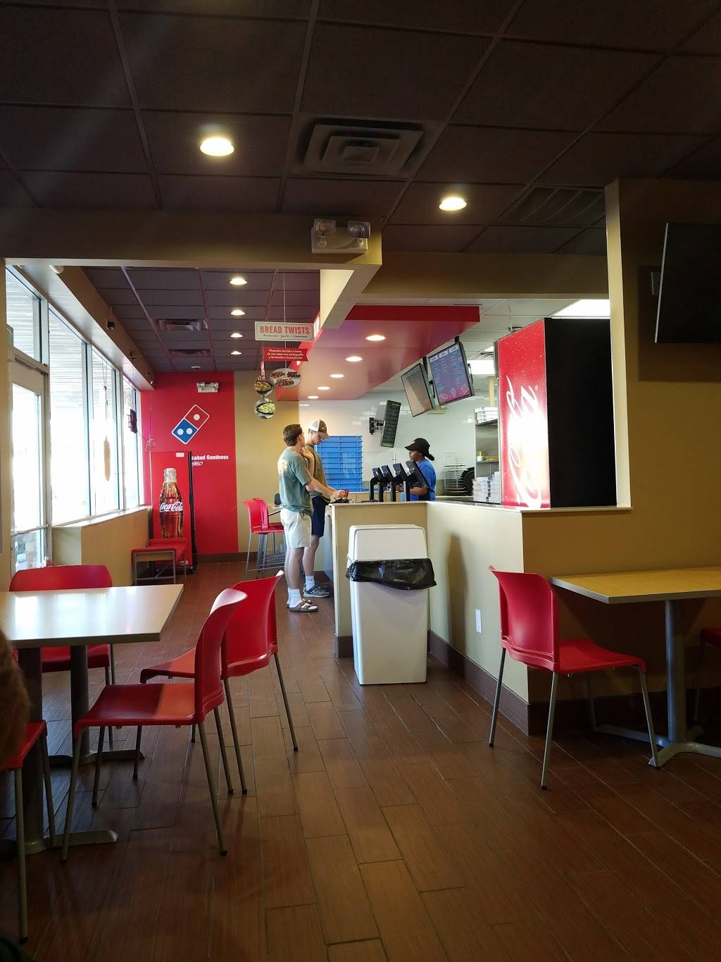 Dominos Pizza | meal delivery | 1201 Speight Ave, Waco, TX 76706, USA | 2547530131 OR +1 254-753-0131