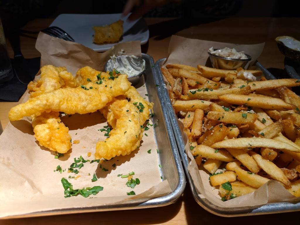 Big Catch Seafood House Huntington Beach | restaurant | 7311 Edinger Ave, Huntington Beach, CA 92647, USA | 7148921700 OR +1 714-892-1700