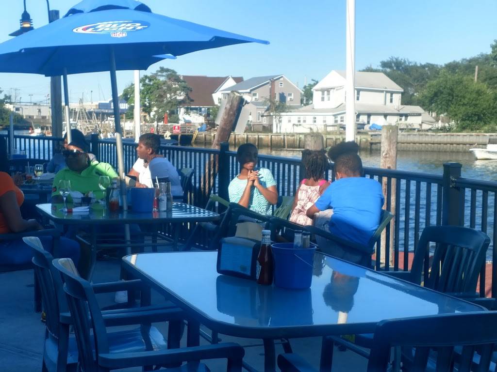 Bayhouse | restaurant | 155-57 Bayview Ave, Rosedale, NY 11422, USA | 7185277575 OR +1 718-527-7575