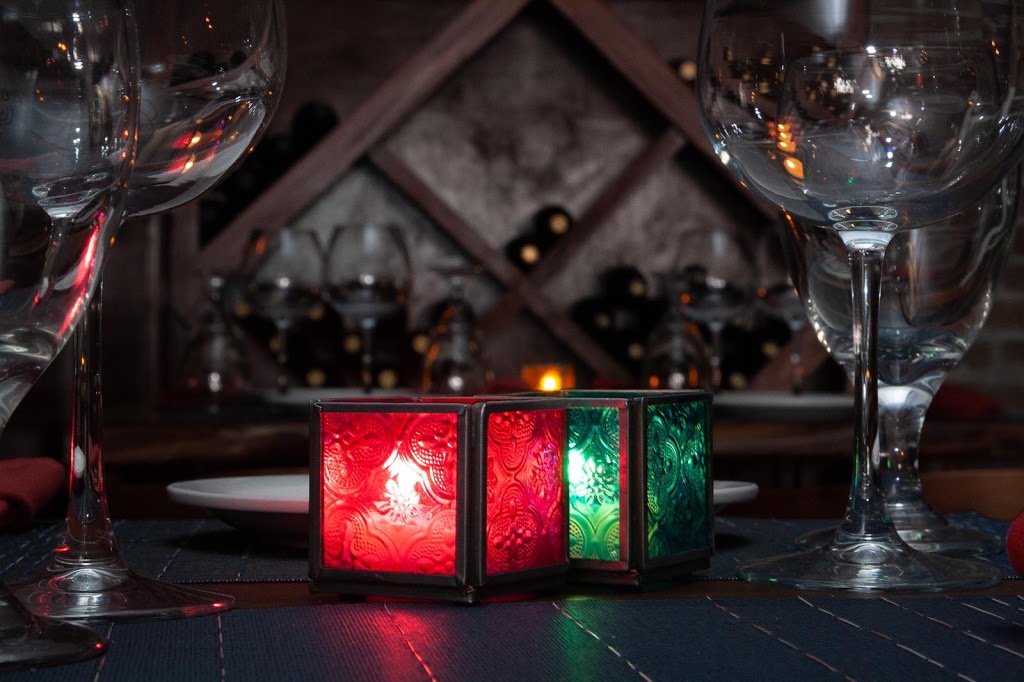 Bordeaux Lounge by Turquoise | restaurant | 2147 W Roscoe St Ste 1E, Chicago, IL 60618, USA | 7735493570 OR +1 773-549-3570