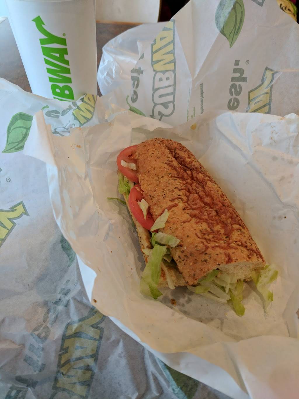 Subway Restaurants | restaurant | 11211 New Hampshire Ave, Silver Spring, MD 20904, USA | 3016818512 OR +1 301-681-8512