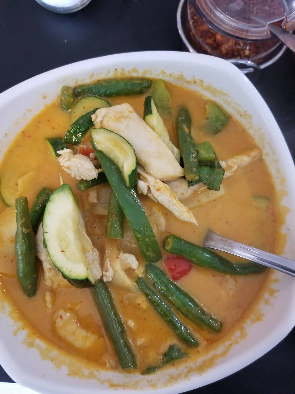 Thai House Restaurant | restaurant | 820 E Winona Ave, Warsaw, IN 46580, USA | 5742675988 OR +1 574-267-5988