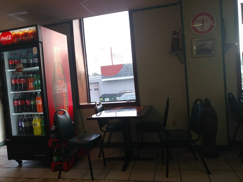 Supreme Pizza | restaurant | 85 Swan St, Methuen, MA 01844, USA | 9786820747 OR +1 978-682-0747