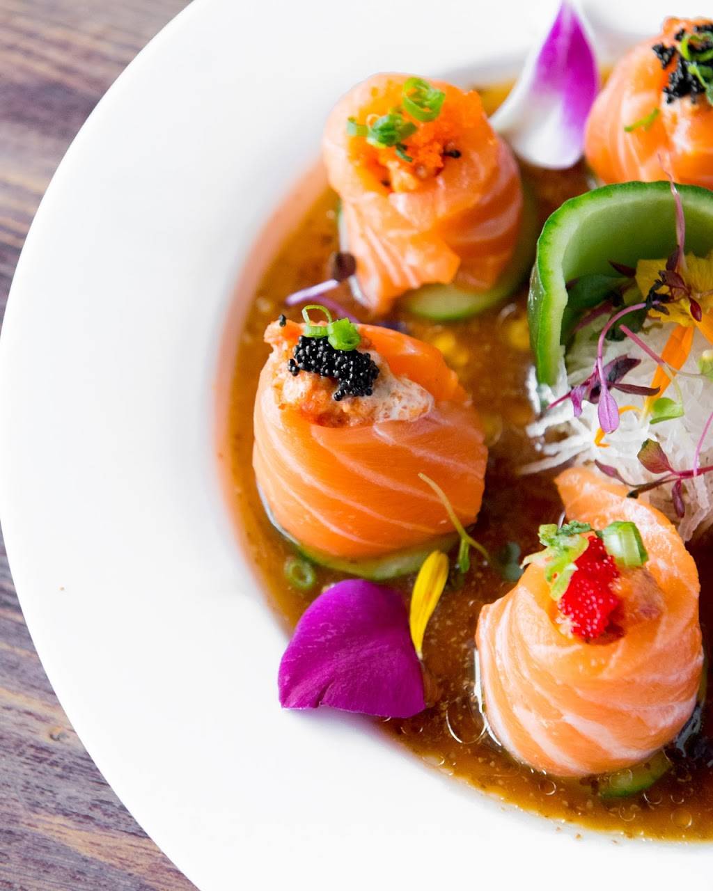 Tokyo Cube | restaurant | 3175 Cahuenga Blvd W, Los Angeles, CA 90068, USA | 3233662233 OR +1 323-366-2233