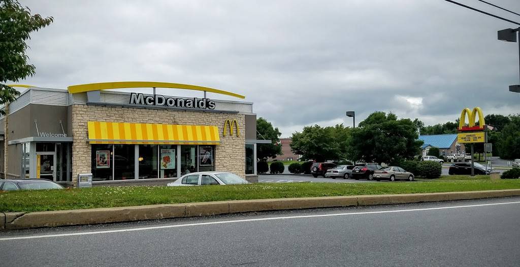 McDonalds | cafe | 1880 Hempstead Rd, Lancaster, PA 17601, USA | 7175096988 OR +1 717-509-6988