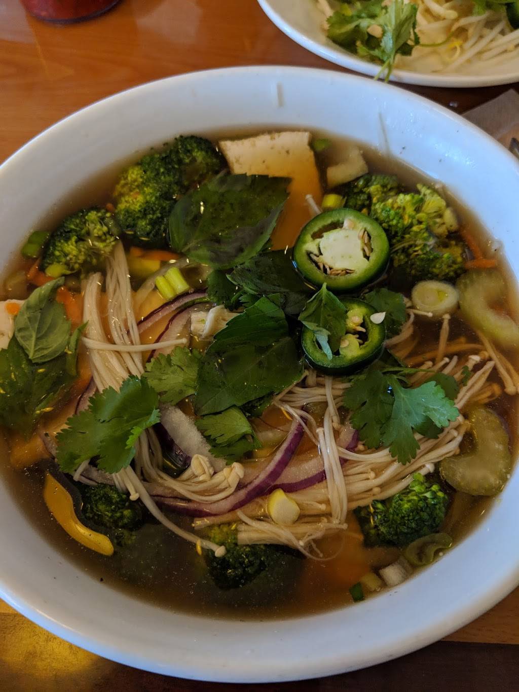 Pho Noodle House & Dragon Wok | restaurant | 2004, 206 W Camp St, East Peoria, IL 61611, USA | 3096995668 OR +1 309-699-5668