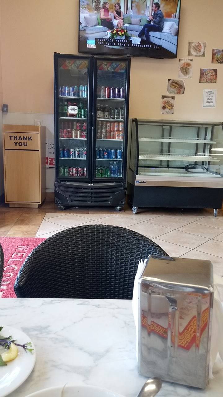 Q4 sandwiches | restaurant | 1750 Pacific Avenue, Long Beach, CA 90813, USA | 5629800001 OR +1 562-980-0001