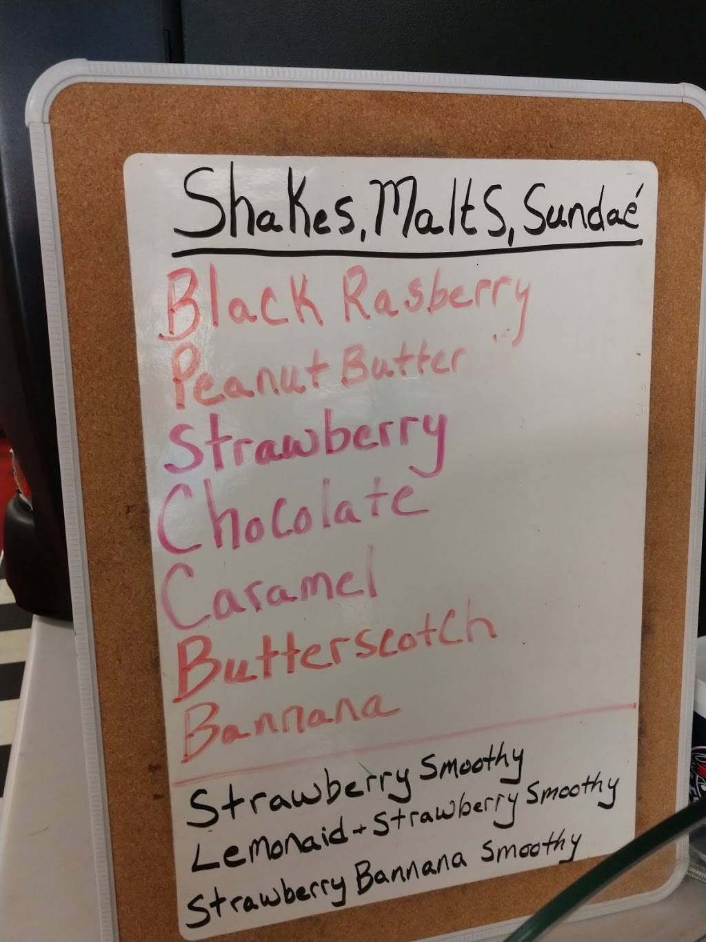 Falcons Nest | restaurant | 223 3rd St, Parkersburg, IA 50665, USA | 3193462314 OR +1 319-346-2314