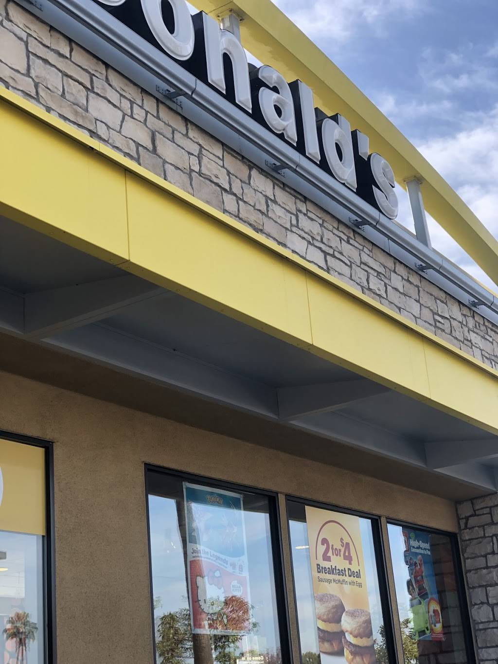 McDonalds | cafe | 2701 W MacArthur Blvd, Santa Ana, CA 92704, USA | 7149794862 OR +1 714-979-4862