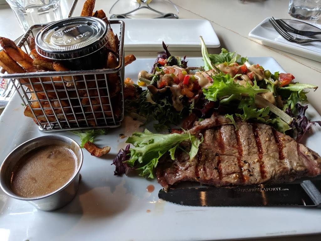 Resto-Bar La Galoche | restaurant | 1065 Rue du Marché, Acton Vale, QC J0H 1A0, Canada | 4505464011 OR +1 450-546-4011