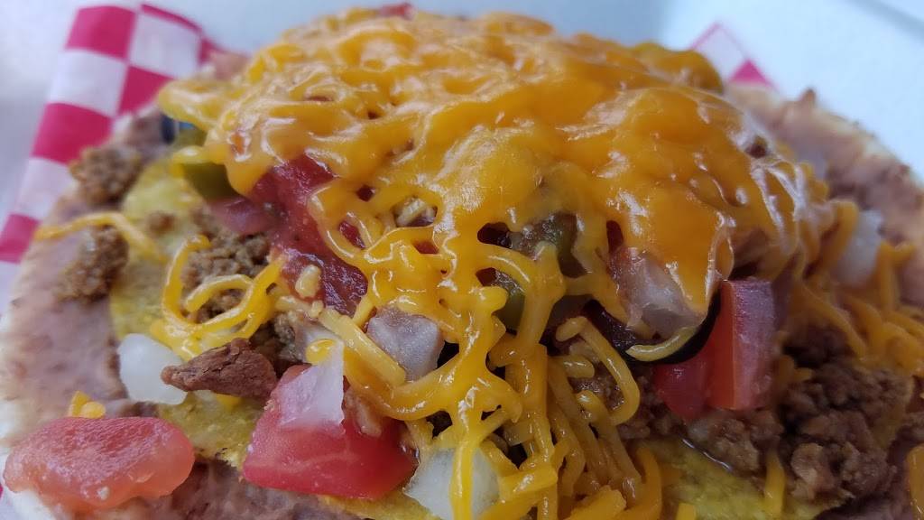 Taco Casa | restaurant | 5656 SW 29th St, Topeka, KS 66614, USA | 7852722174 OR +1 785-272-2174