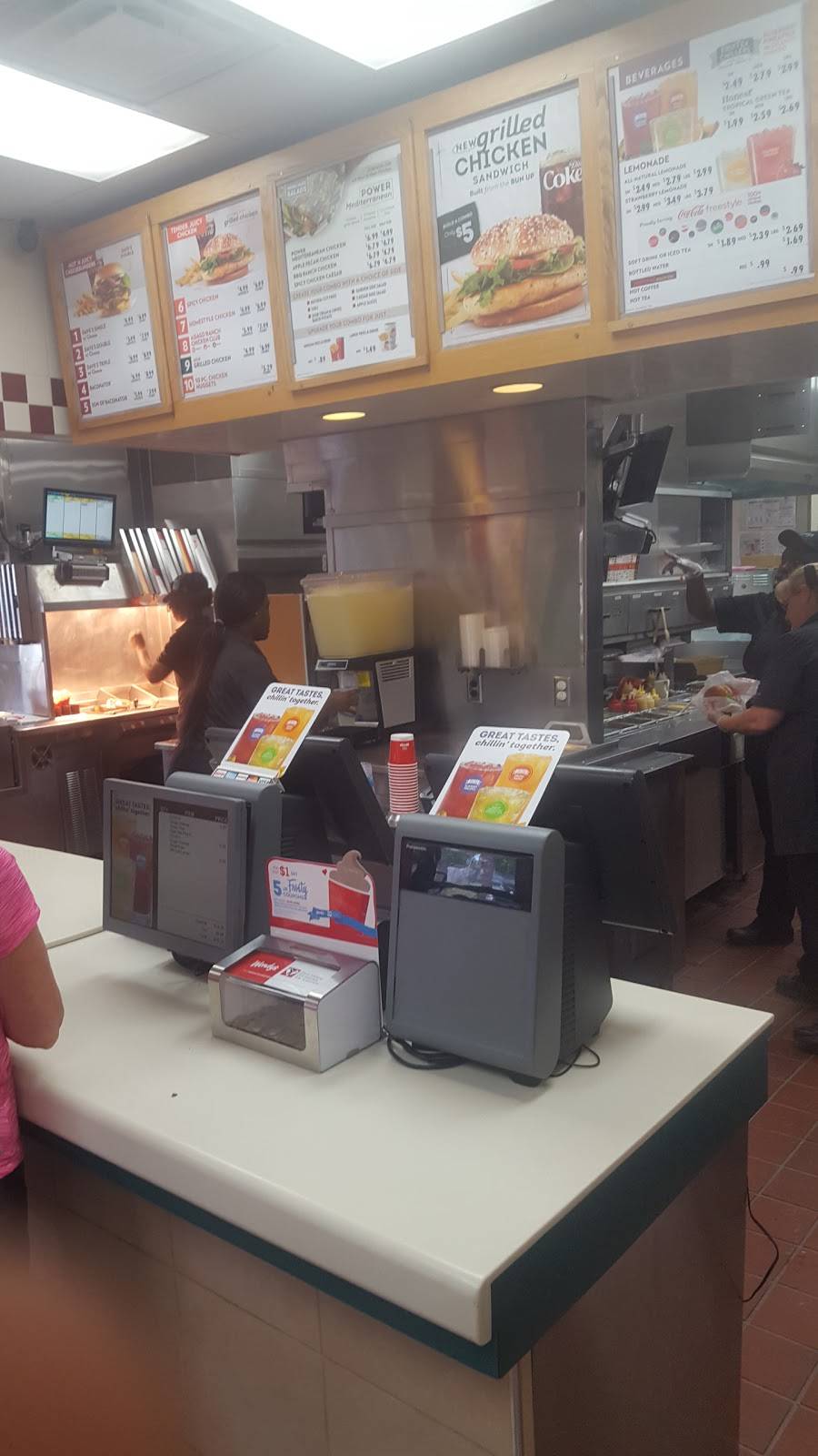 Wendys | restaurant | 15020 Jog Rd, Delray Beach, FL 33446, USA | 5618650138 OR +1 561-865-0138