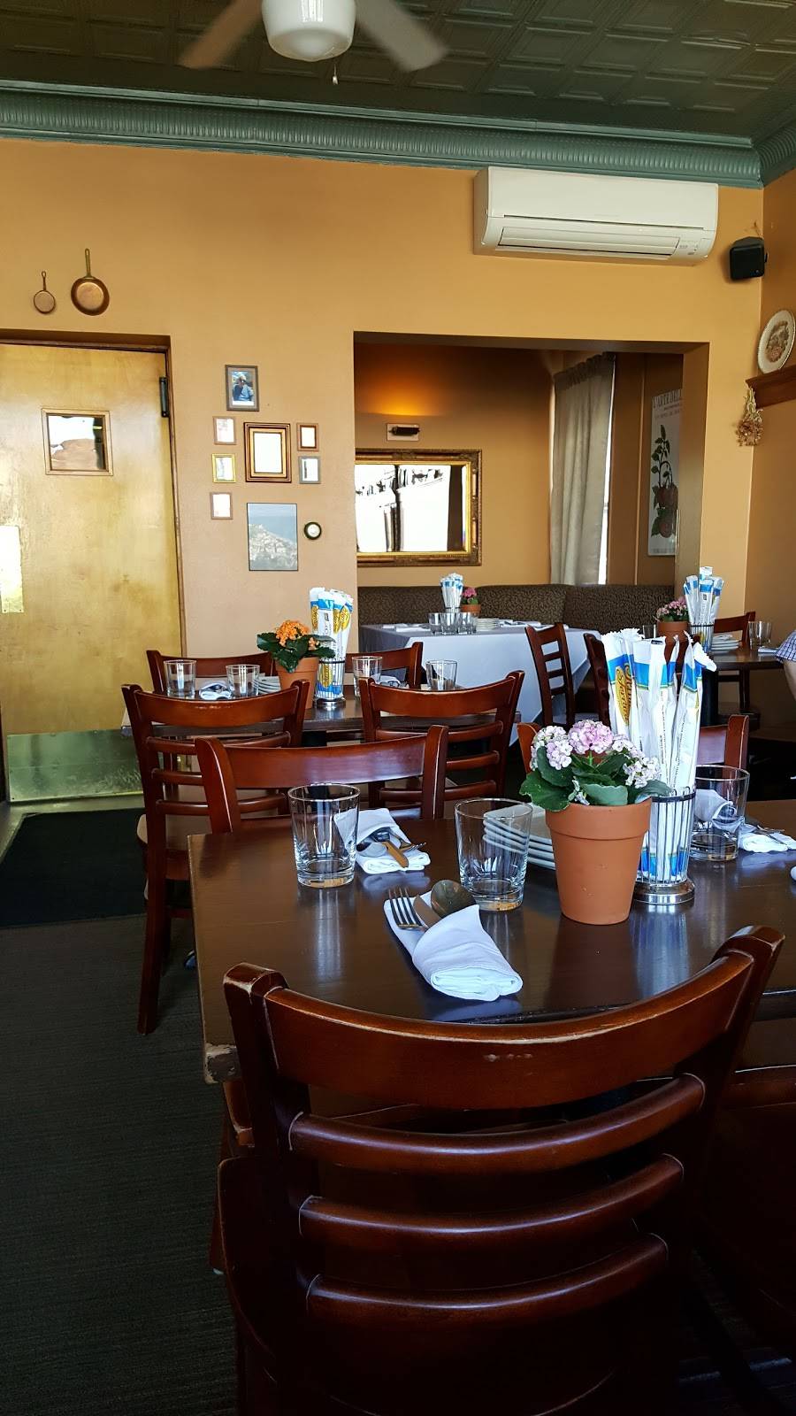 Rocco | restaurant | 165 Monroe Ave, Rochester, NY 14607, USA | 5854543510 OR +1 585-454-3510