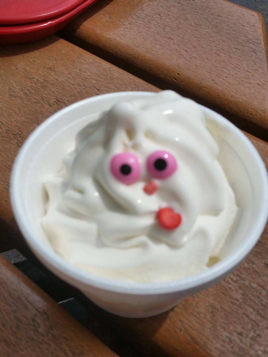 K&W Drive-In | restaurant | 450 S Main St, Springboro, OH 45066, USA | 9377481621 OR +1 937-748-1621