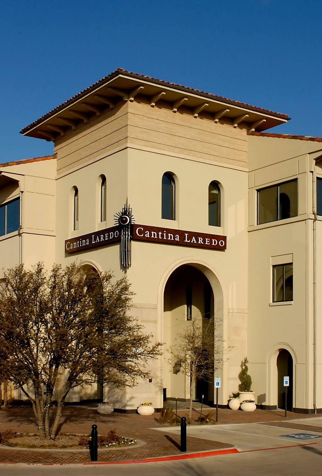 Cantina Laredo | restaurant | 1125 Legacy Dr #102, Frisco, TX 75034, USA | 2146189860 OR +1 214-618-9860