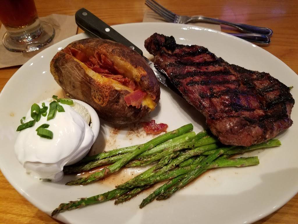 BJs Restaurant & Brewhouse | restaurant | 1325 Rancho Vista Blvd, Palmdale, CA 93551, USA | 6615389040 OR +1 661-538-9040