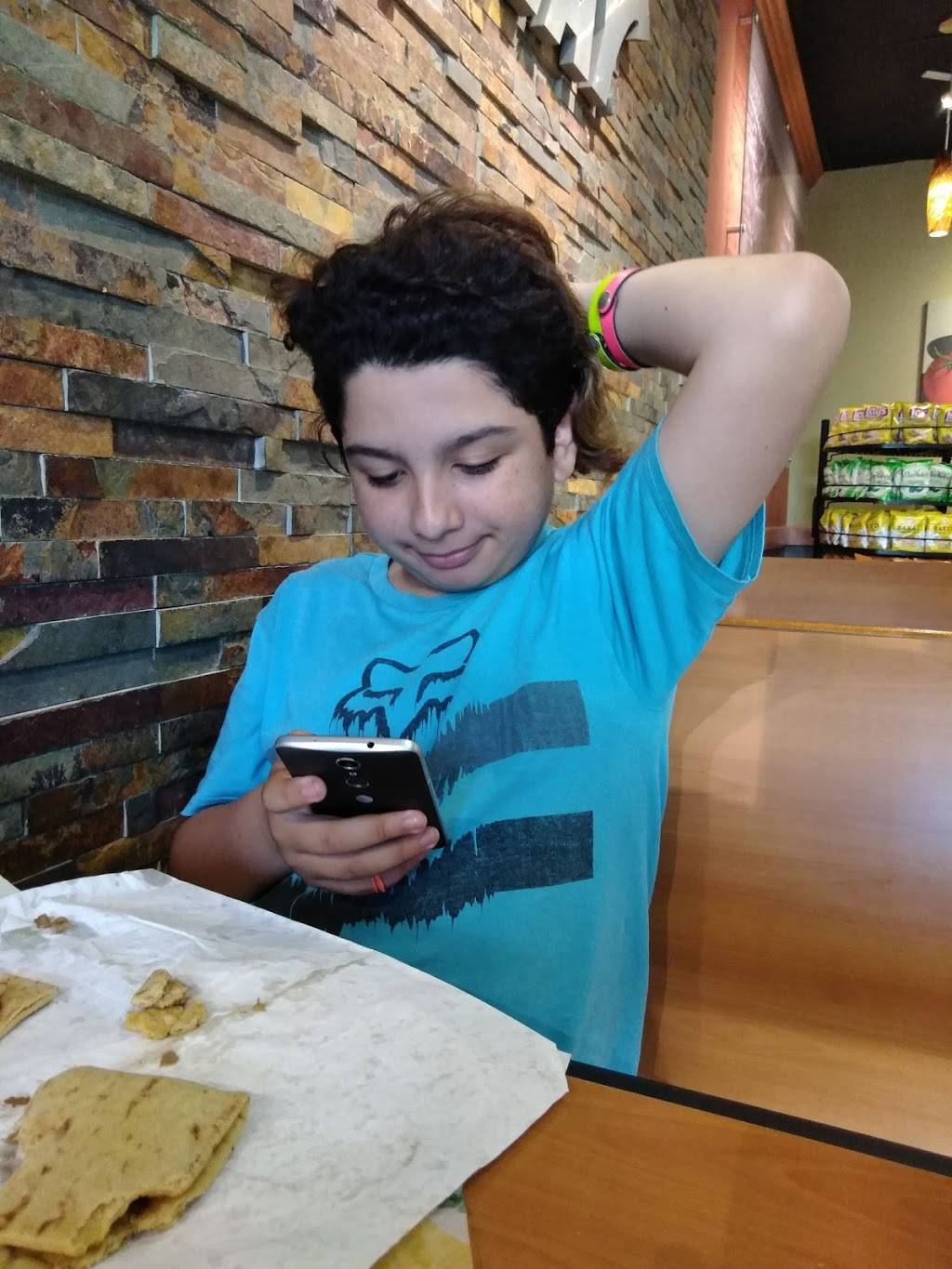 Subway | restaurant | 133 N Ventura Rd, Port Hueneme, CA 93041, USA | 8054880877 OR +1 805-488-0877