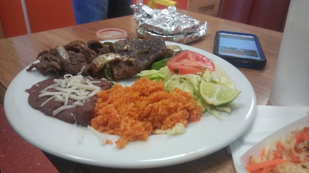 El Izote Salvadorian Food & Taqueria | restaurant | 5650 Power Inn Rd # 800, Sacramento, CA 95824, USA | 9163813774 OR +1 916-381-3774